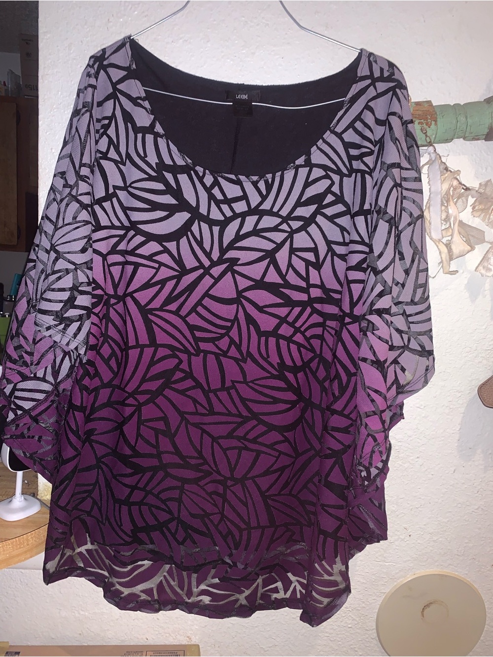 LIZ CLAIBORNE Purple Ombre Leaf-Print Sheer Tunic